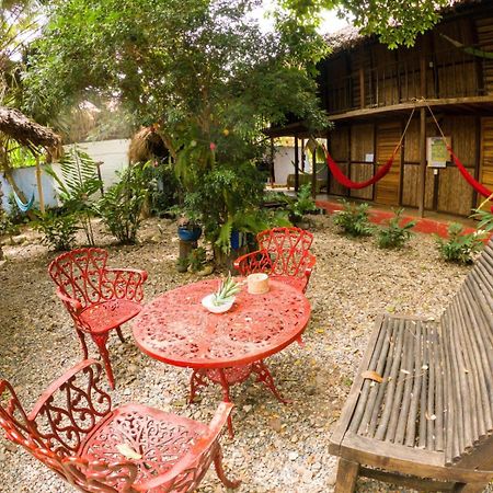 Hostal ZINPAR Palomino Buitenkant foto