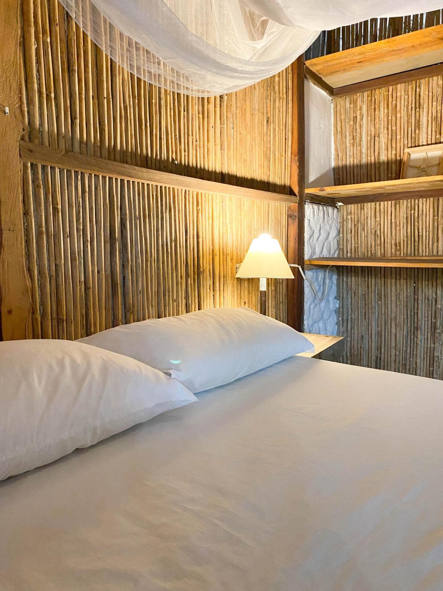 Hostal ZINPAR Palomino Buitenkant foto